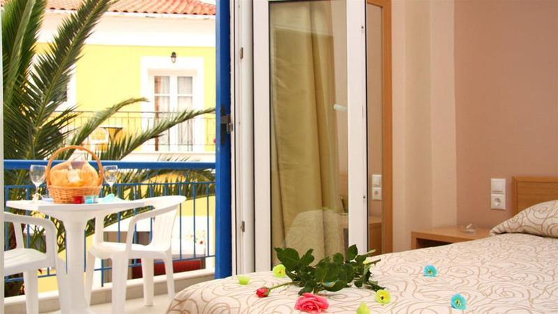 G George Aparthotel Nidrí Kültér fotó
