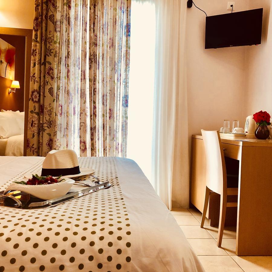 G George Aparthotel Nidrí Kültér fotó