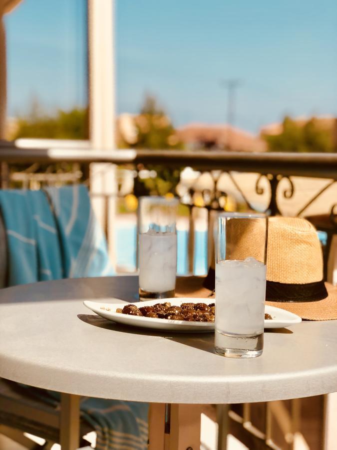 G George Aparthotel Nidrí Kültér fotó